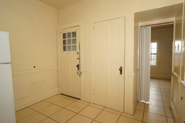 Private Entry door - The Old Heidelberg