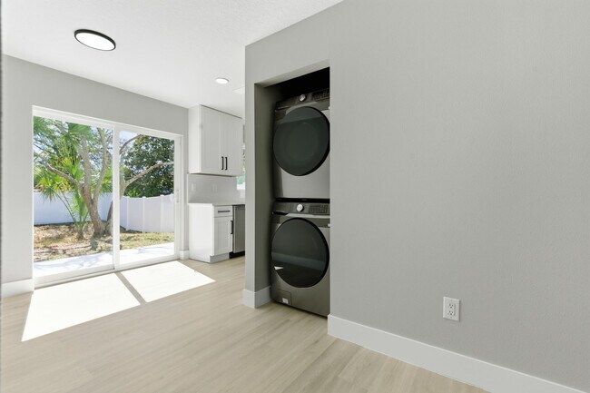 Building Photo - Top Shelf Aquisitions