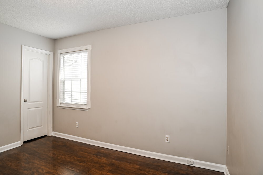 Building Photo - 9552 Glenn Abbey Way