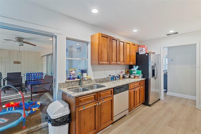 Building Photo - 5776 Augusta Cir