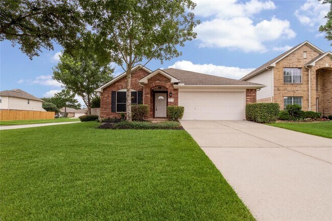 Primary Photo - 12130 Piney Bend Dr