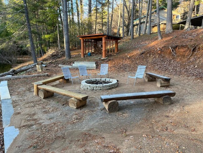 Building Photo - 50 Lakemont Cottage Trail