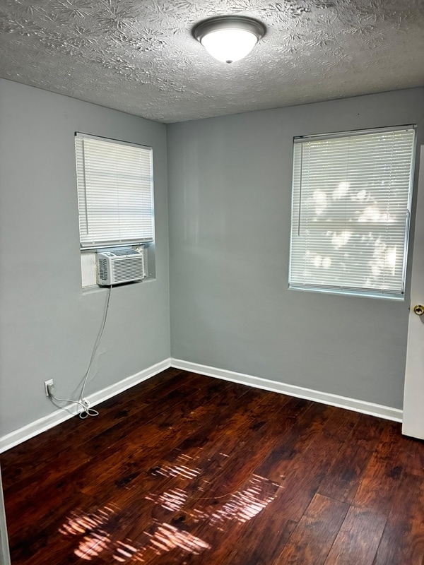 Building Photo - 5222 Lexington Ave