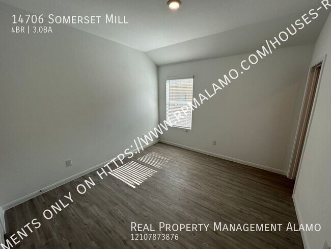 Building Photo - 14706 Somerset Ml