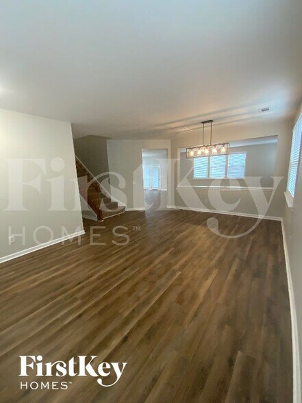 Building Photo - 85 Parkmont Way