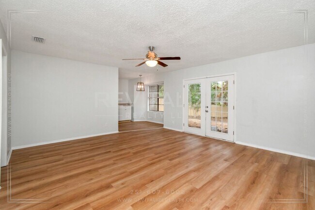 Building Photo - 5728 Post Oak Ct