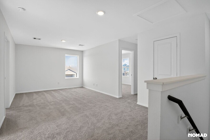 Building Photo - 26719 Willow Ln