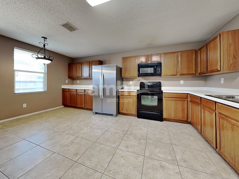 Building Photo - 3028 Misty Ridge Ln