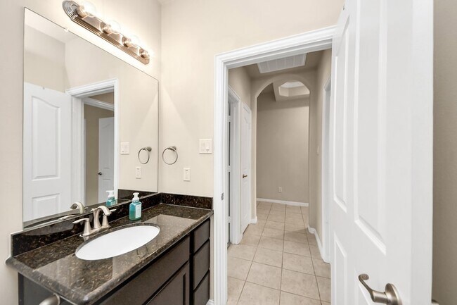 Building Photo - 3058 Winterberry Ln