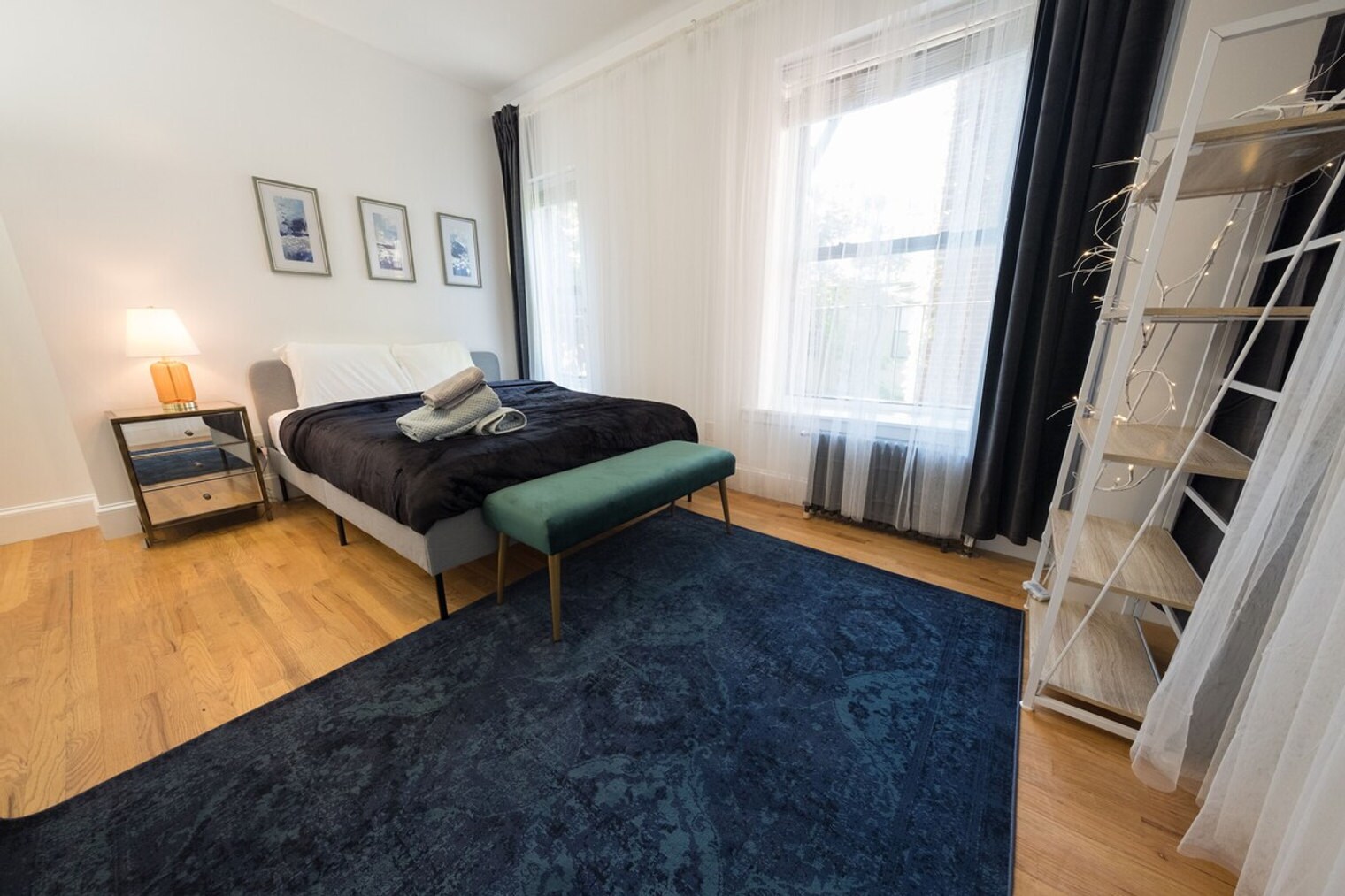 Building Photo - 230 W 113th St