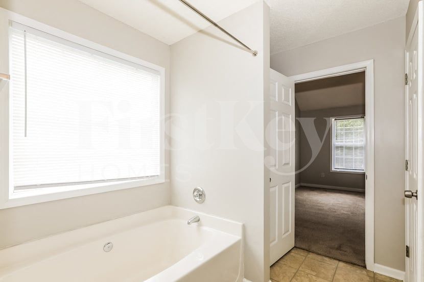 Building Photo - 4815 Bob White Run