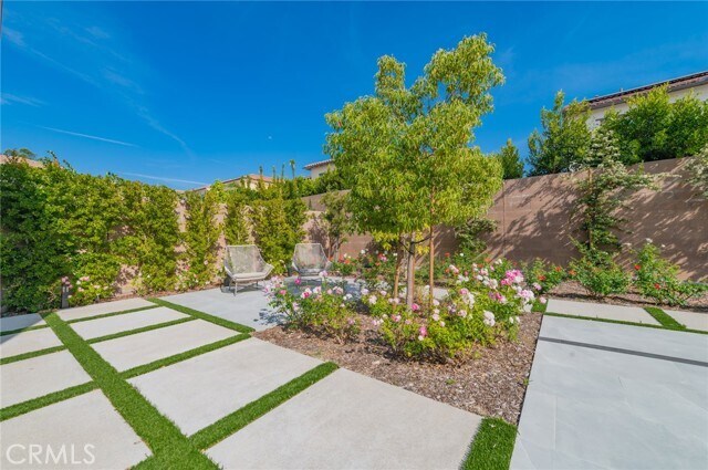 Building Photo - 58 Longchamp