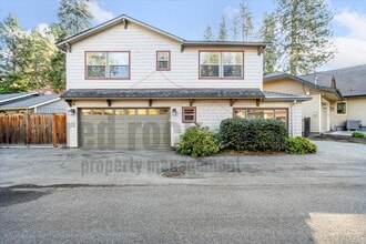 Building Photo - 1669 E Bozanta Dr