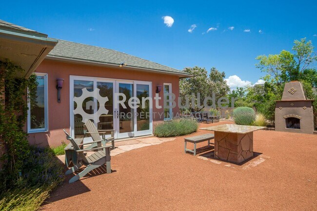 Building Photo - CALL US TODAY AT (505) 808-6467 TO SCHEDUL...