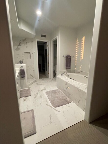 Building Photo - 10222 E Southwind Ln