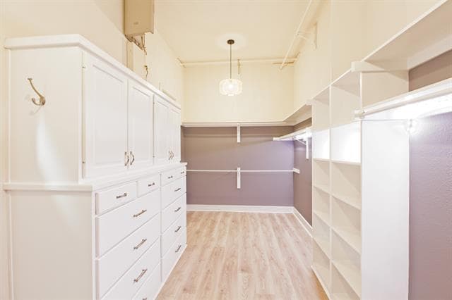 Building Photo - 3700 Watercrest Dr