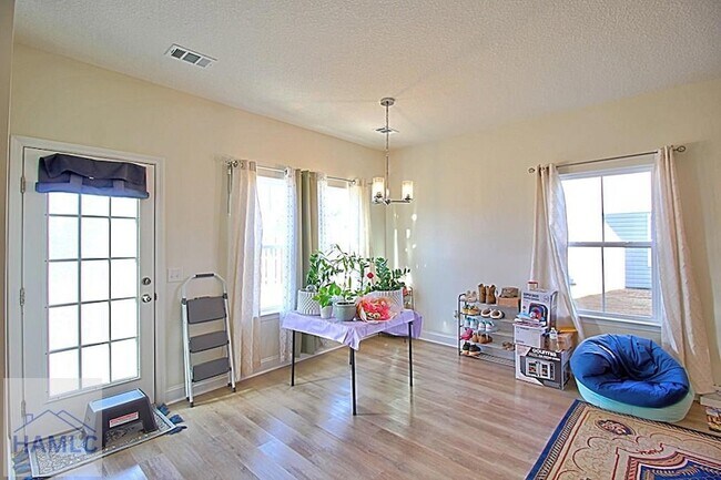 Building Photo - 790 Grayson Ave