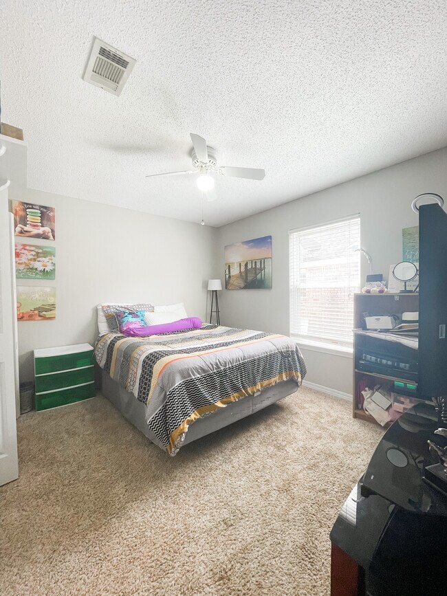 Building Photo - 1729 Shellfish Dr