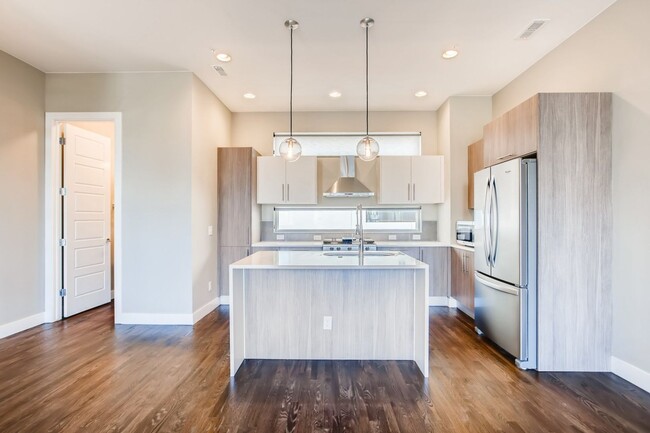 Building Photo - New Construction 3 Bedroom Townhomes with ...