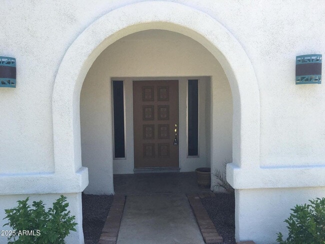 Building Photo - 5623 E Aster Dr