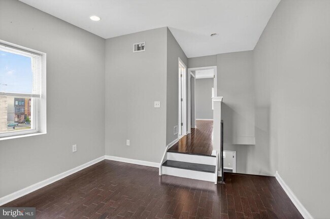 Building Photo - 1626 N 25th St