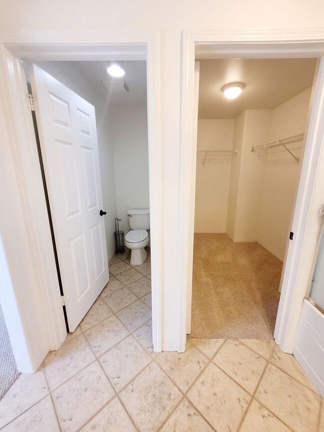 Building Photo - AVAILABLE | Hawaii Kai: 3 Bedroom,2.5 Bathroom Townhome w/AC & Attached Garage |  | Features: In ...