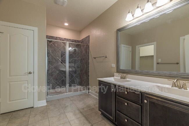 Building Photo - 693 Pond Springs