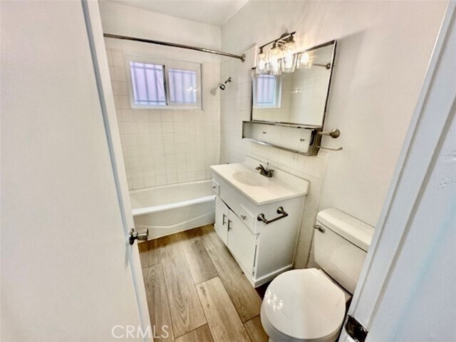 Building Photo - 10215 S 10th Ave