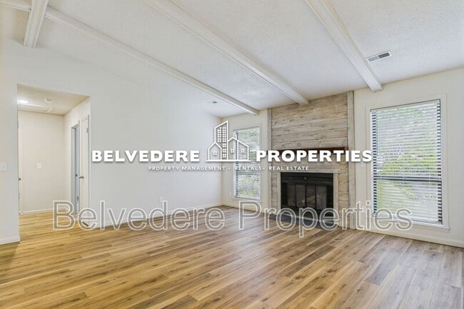 Building Photo - 6 Bellows Ct