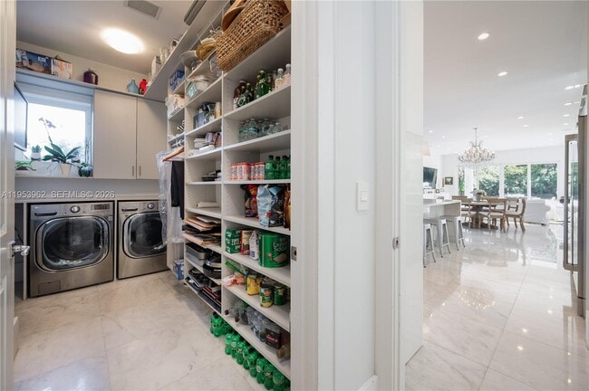 Building Photo - 6355 SW 114th St