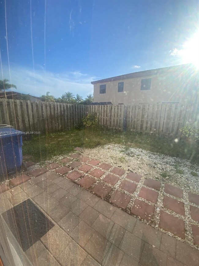 Building Photo - 17460 SW 153rd Ave