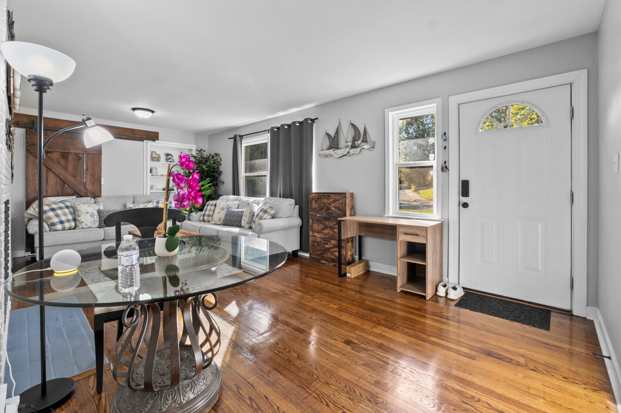 Building Photo - 1945 Camp Greene St