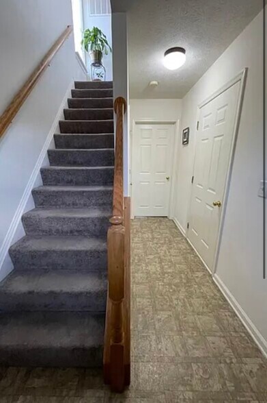 Building Photo - 125 Lighthouse Ln