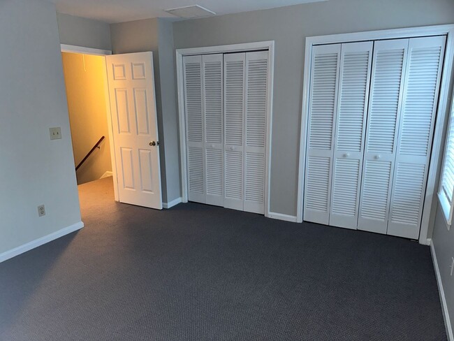 Building Photo - Beautiful Bevington Pines Three Bedroom Duplex