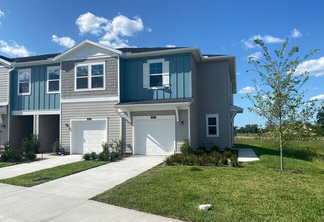 Primary Photo - New 3/2.5 End Unit Townhouse!