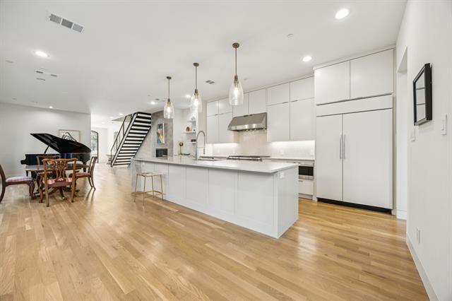 Building Photo - 3672 Asbury St