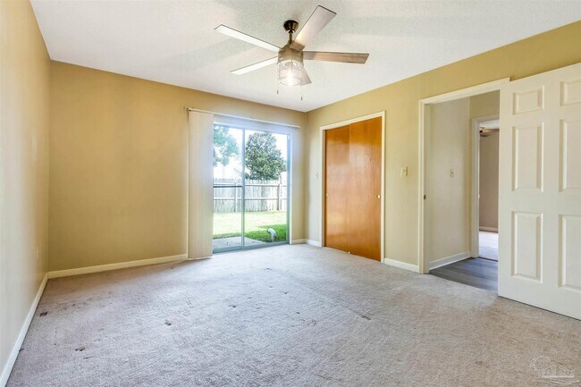 Building Photo - 1711 Bennetts End