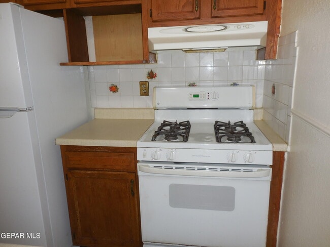 Building Photo - 11392 Lake Erie Dr