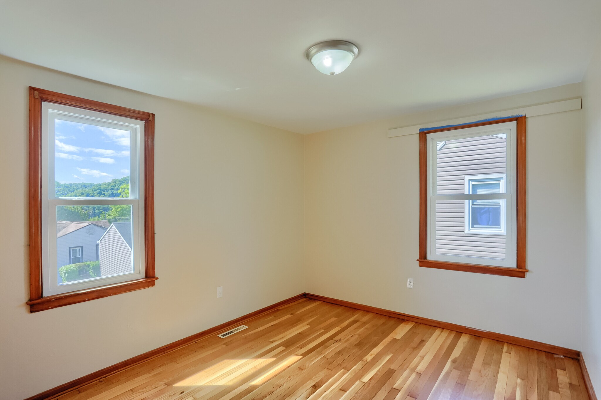 Building Photo - 1311 Midland Beaver Rd