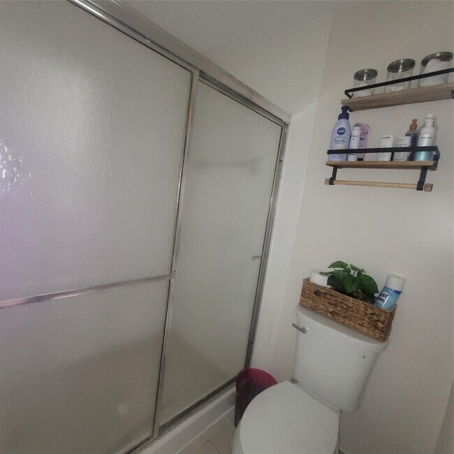 Building Photo - 9210 NW 14th St