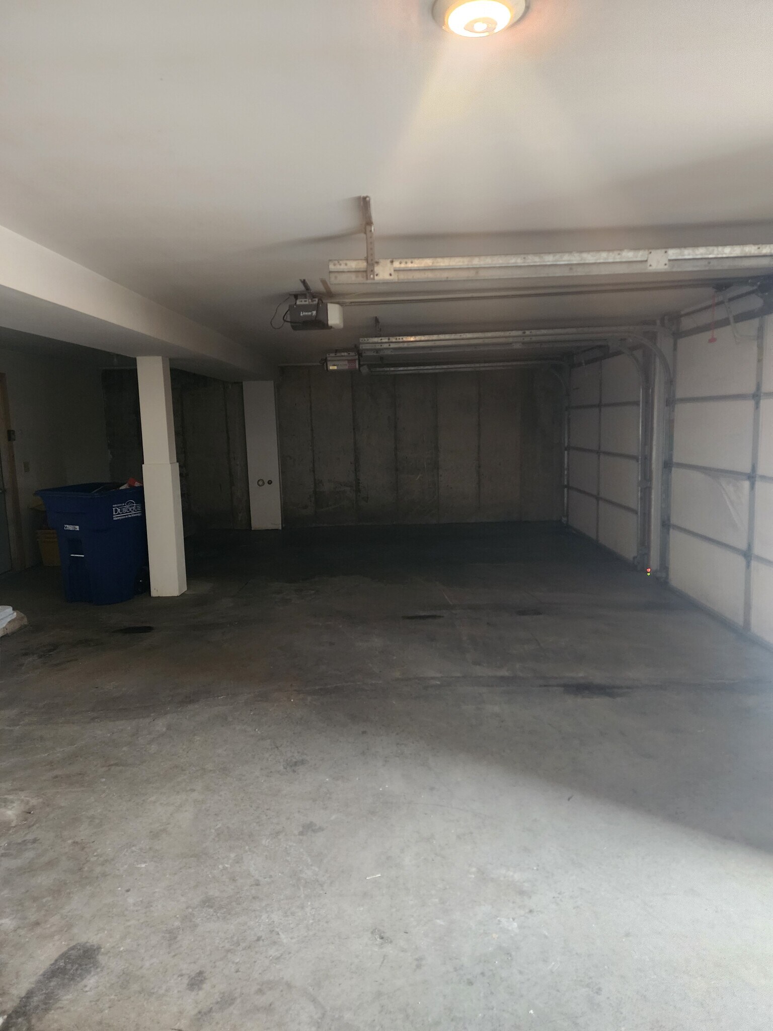 Building Photo - 1490 Tower Dr
