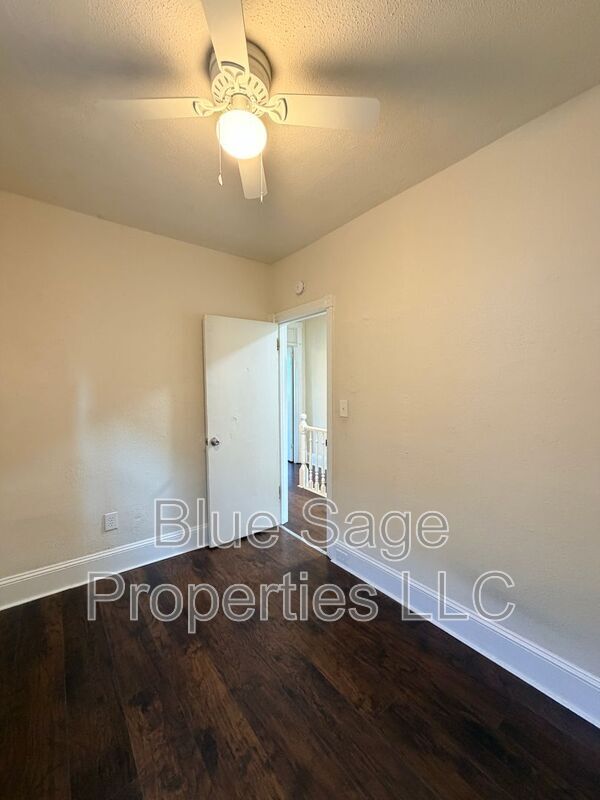 Building Photo - 758 Saville Ave