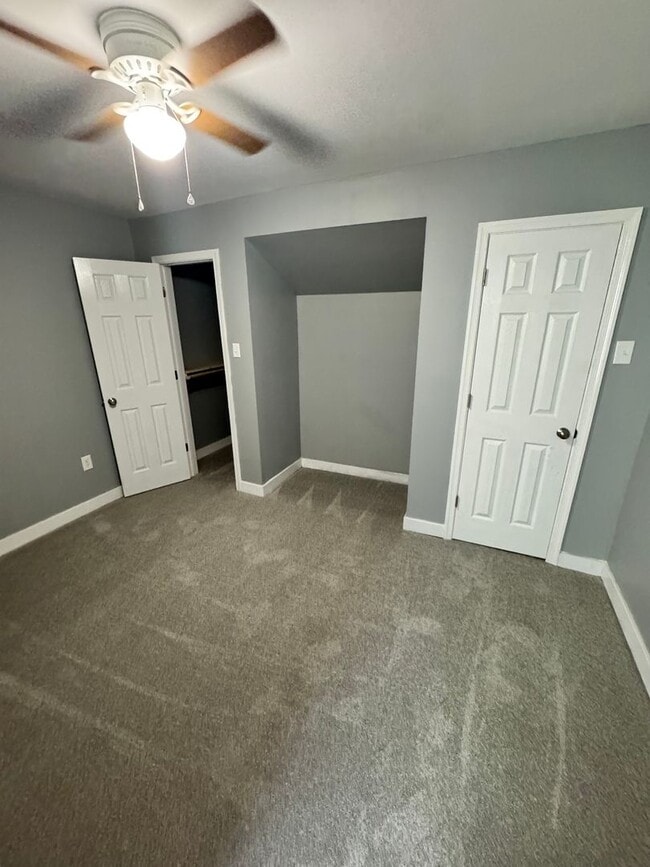 Building Photo - Roomy 3 bed 2 bath in Church Hill, yard, porch, laundry, all electric, central hvac!