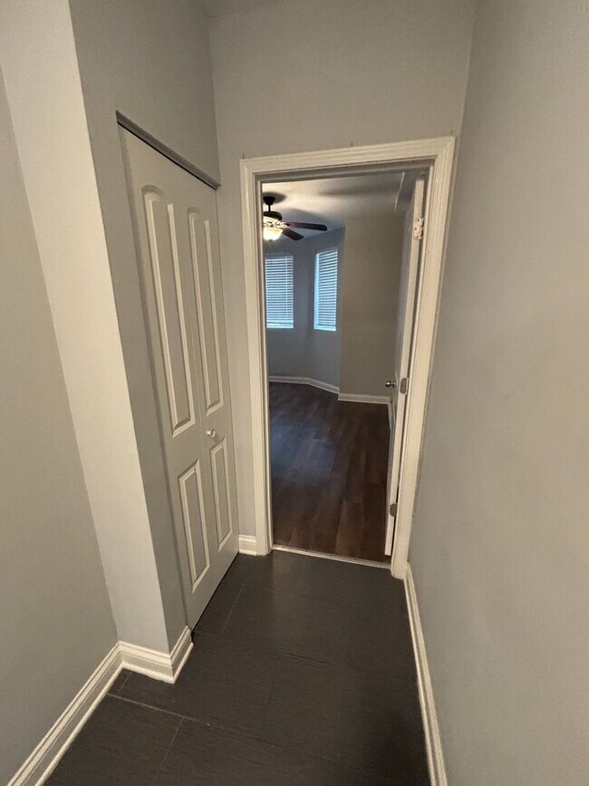 Building Photo - 3641 W Dickens Ave