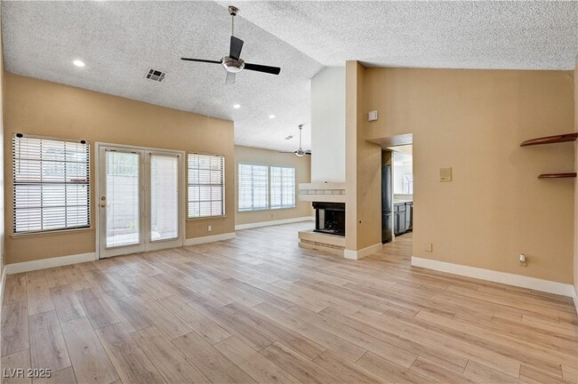 Building Photo - 618 Cervantes Dr