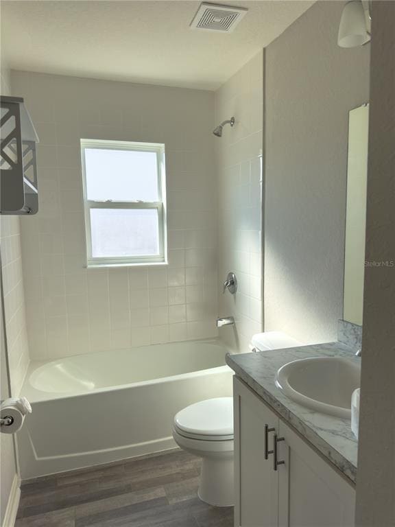 Building Photo - 4339 Swan St