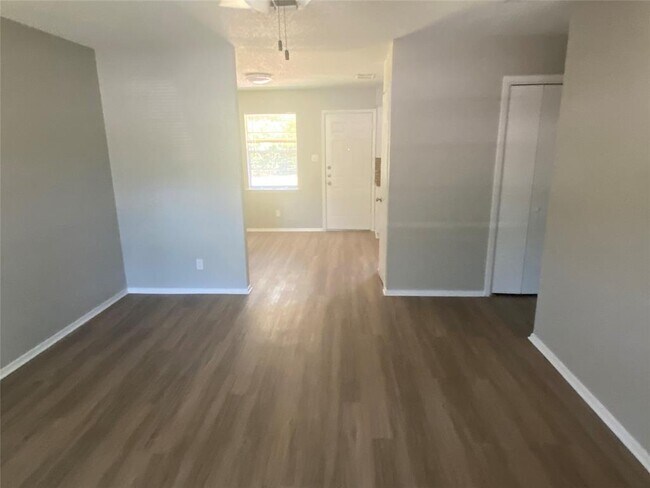 Building Photo - 1006 Audrey Ct