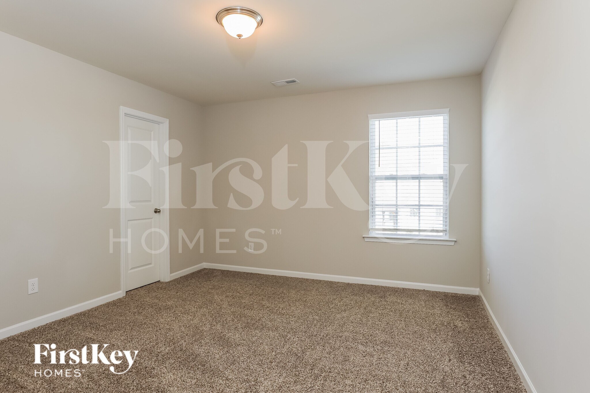 Building Photo - 109 Longleaf Dr