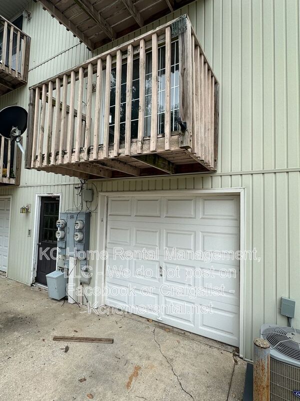 Building Photo - 211 Barr Rd