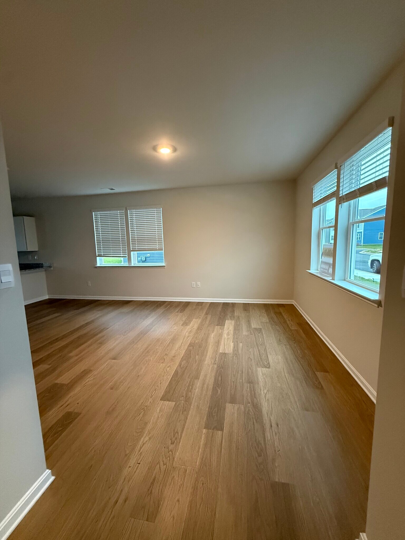 Building Photo - 10958 Farmerfield St